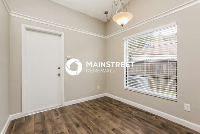 616 Charing Cross Ct - Photo 5 of 16