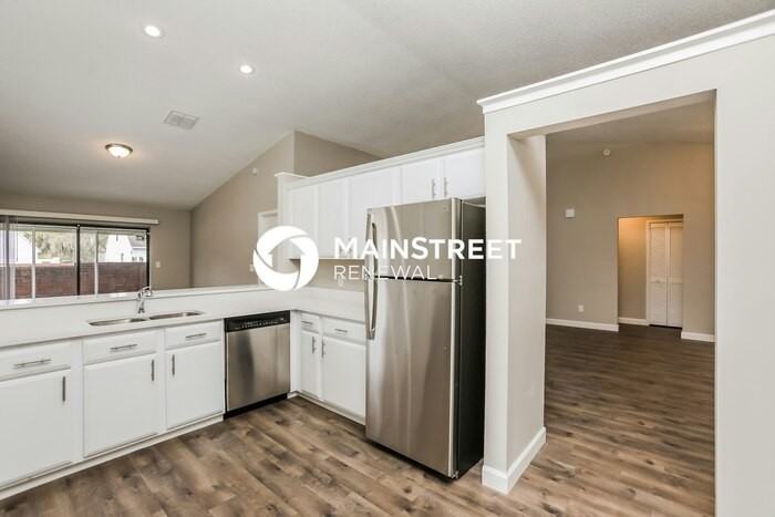616 Charing Cross Ct - Photo 7 of 16