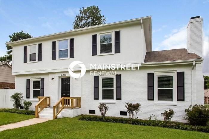 6000 Farm Pond Ln - Photo 4 of 17