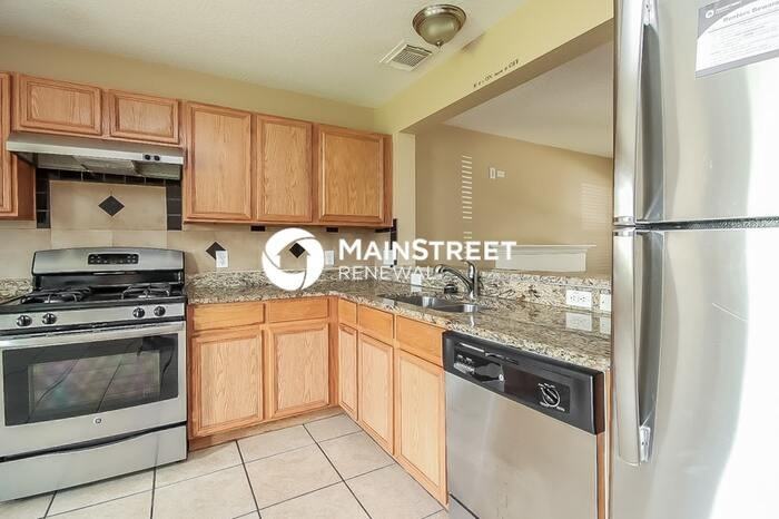 3234 Dartmouth Field Ln - Photo 7 of 18