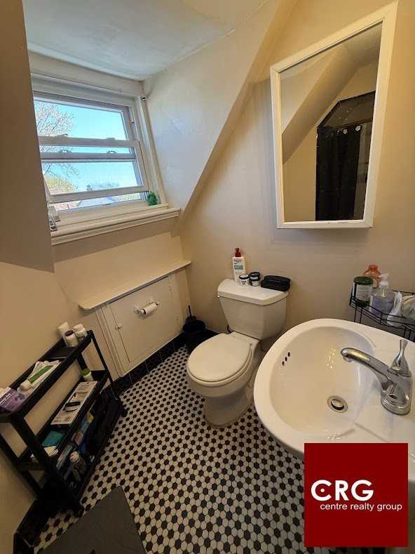 23 Parsons St #3 - Photo 5 of 29