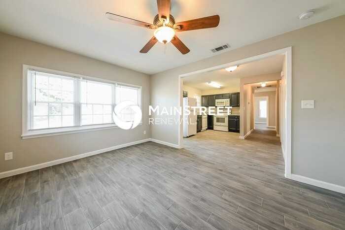 304 Helen Dr - Photo 3 of 16