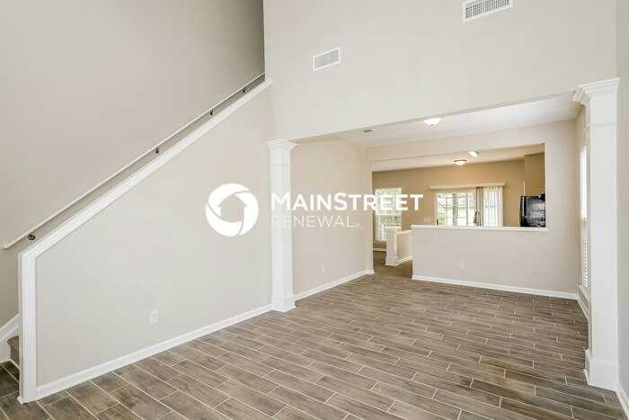14014 Dingess Rd - Photo 5 of 17
