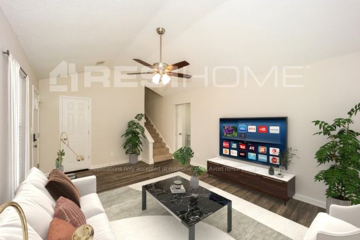 1470 Vail Aly - Photo 3 of 14