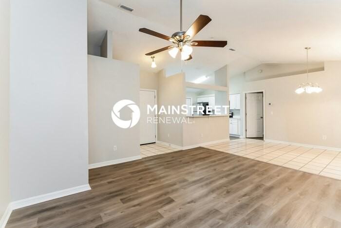 206 Madison St - Photo 3 of 16