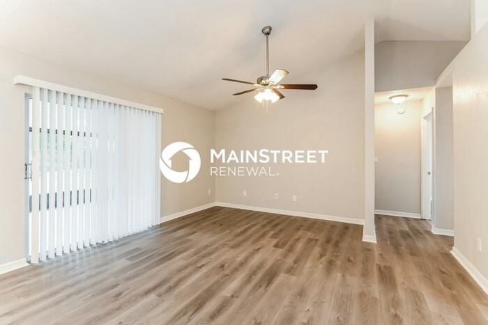 206 Madison St - Photo 4 of 16