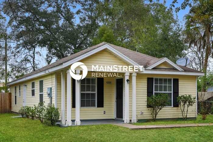 6325 Delacy Rd - Photo 3 of 16