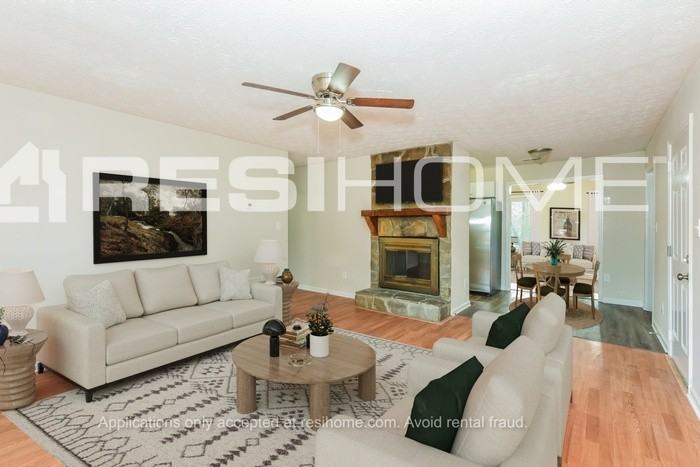 623 Crestmont Ct - Photo 5 of 16