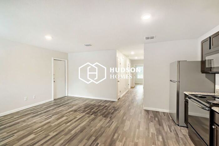 930 N 10th St #A - Photo 6 of 15