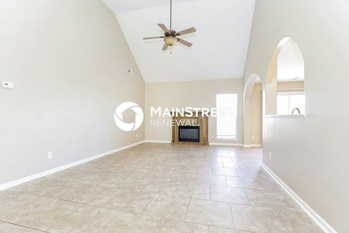3994 Kristen St - Photo 3 of 16