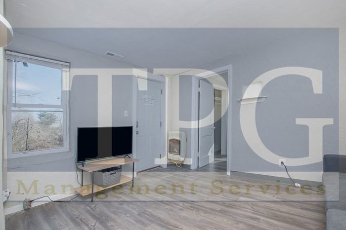 3407 Ne Monterey Ave #B - Photo 6 of 16