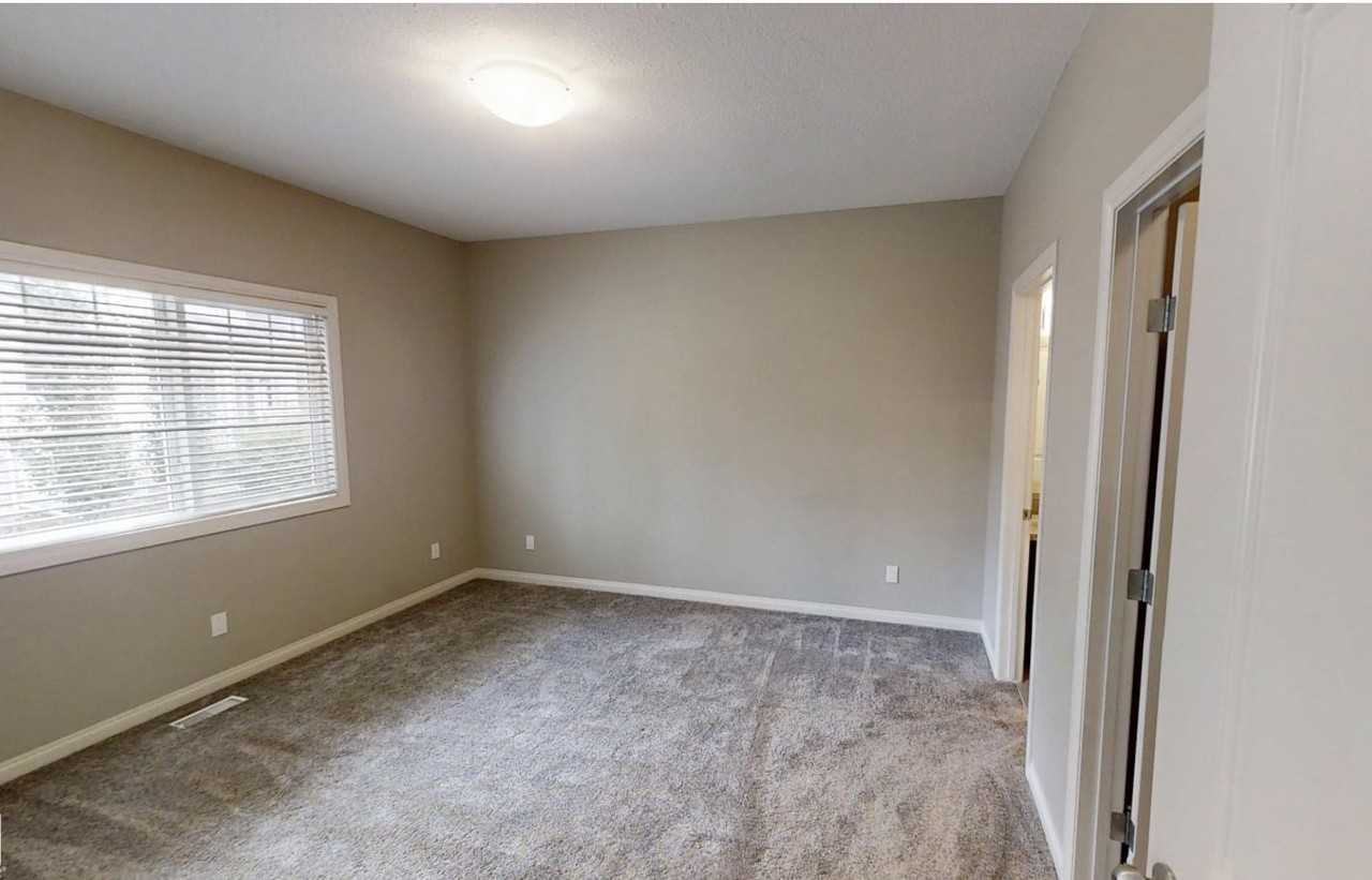 18230 104A Street Northwest #59 - Photo 4 of 16
