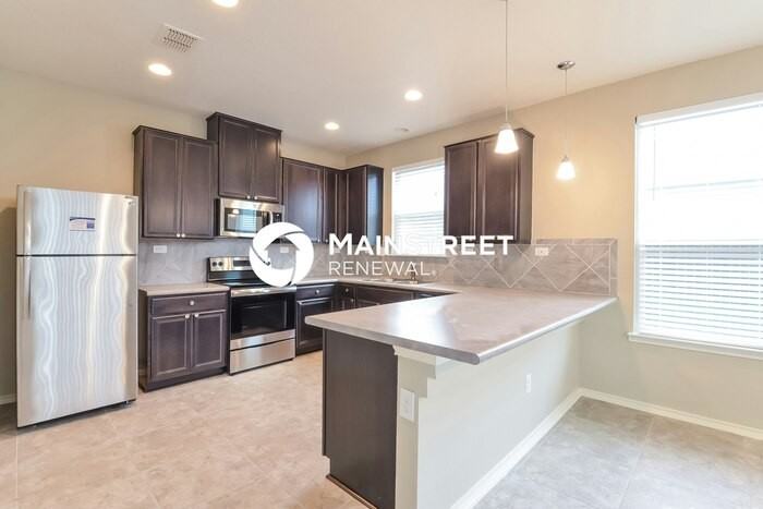 2115 Sundrop Bay - Photo 5 of 15