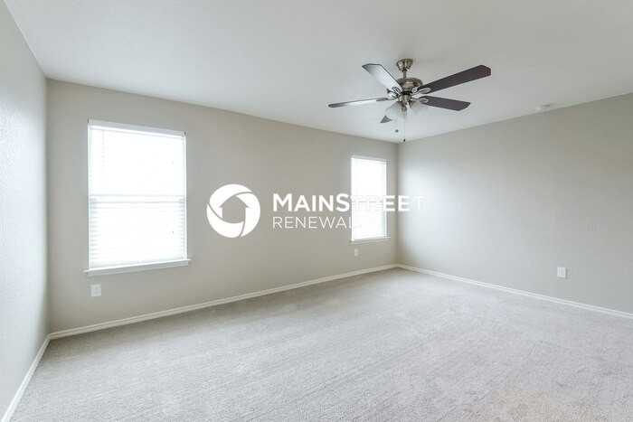 2115 Sundrop Bay - Photo 7 of 15