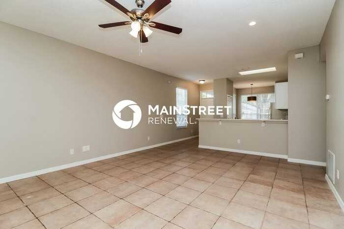 110 Pamala Ct - Photo 3 of 16