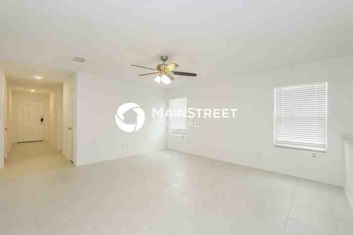 8417 Bell Ridge Ln - Photo 4 of 16
