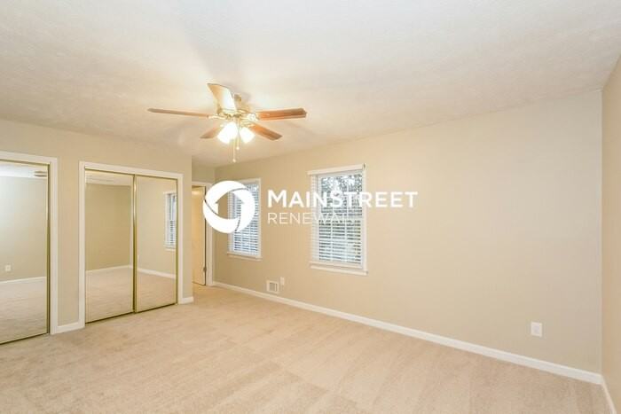 340 Shelton Woods Ct - Photo 4 of 15