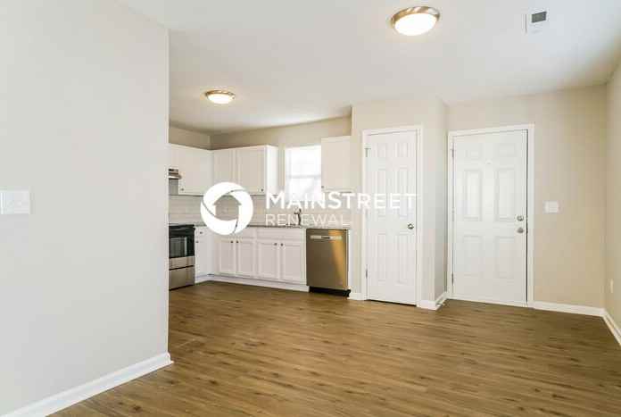 240 Mitchell Ave - Photo 5 of 16