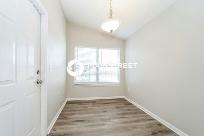 1620 Dartmouth Dr - Photo 7 of 22