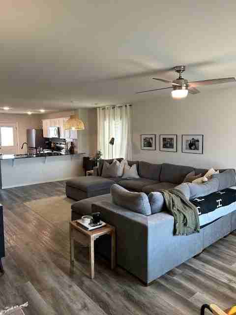 1312 S Morningside Dr - Photo 2 of 13
