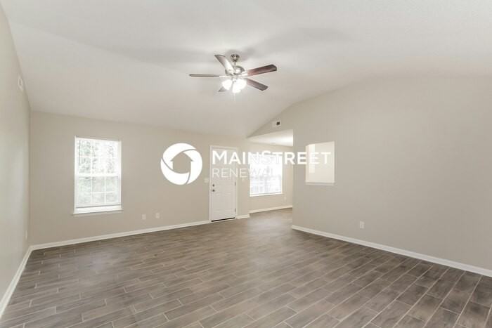 1725 Clooney Ln - Photo 4 of 16