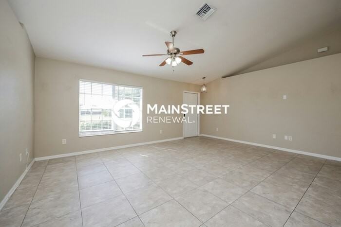 303 Nw 3rd Ave - Photo 5 of 16