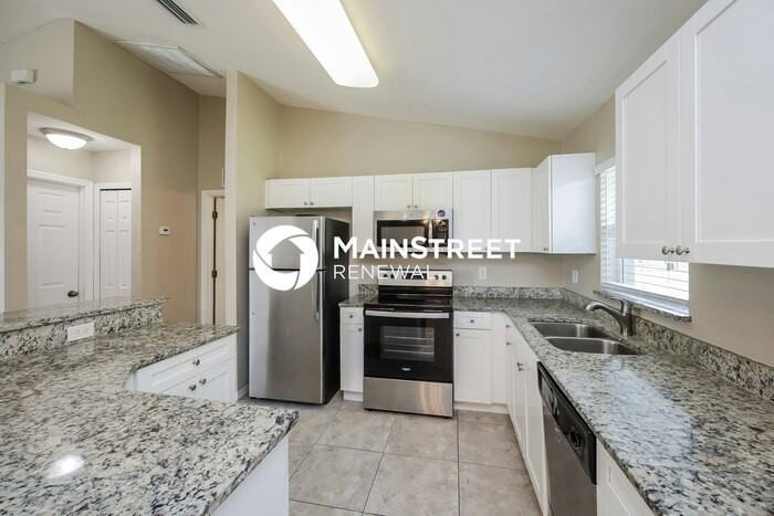303 Nw 3rd Ave - Photo 7 of 16