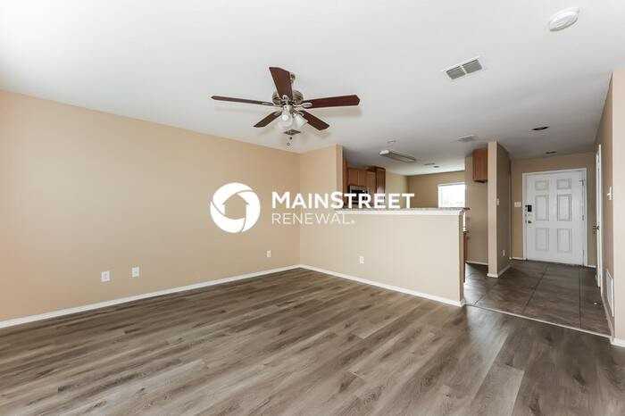 1421 Castle Ridge Rd - Photo 5 of 16
