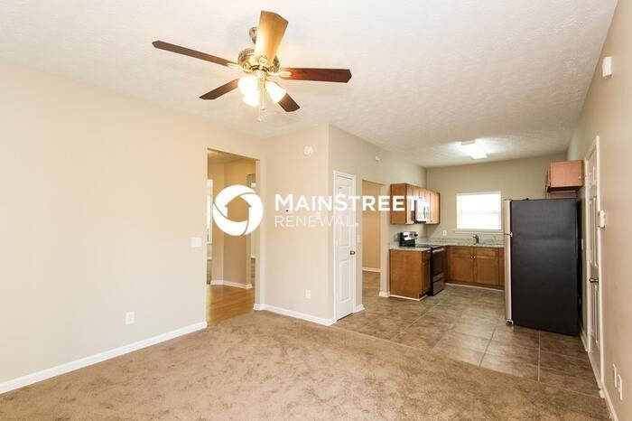 4654 Parkway Cir - Photo 5 of 15