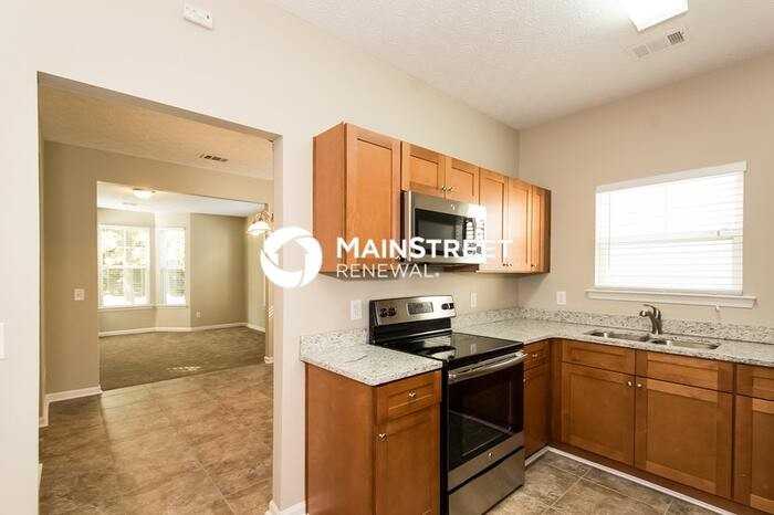 4654 Parkway Cir - Photo 6 of 15