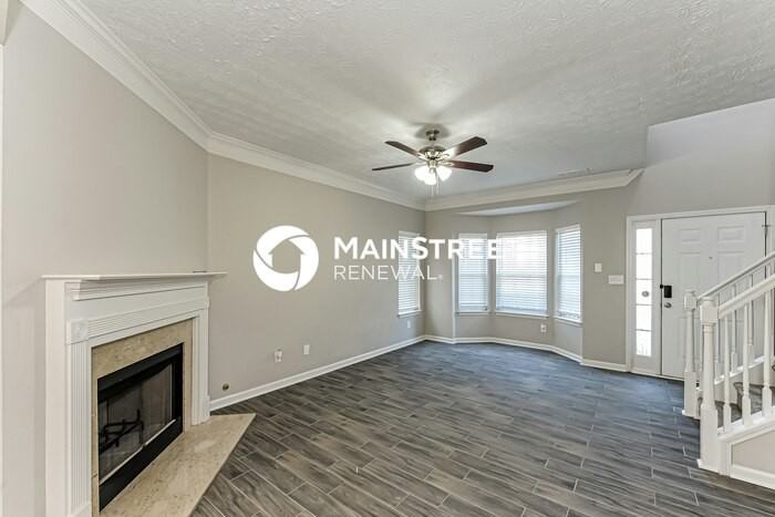 5500 Hampton Ct - Photo 5 of 17