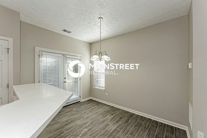 5500 Hampton Ct - Photo 7 of 17