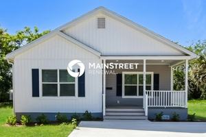 featured image of 1016 S Central Ave