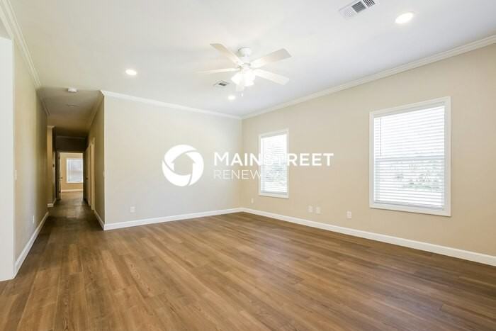 1016 S Central Ave - Photo 3 of 16