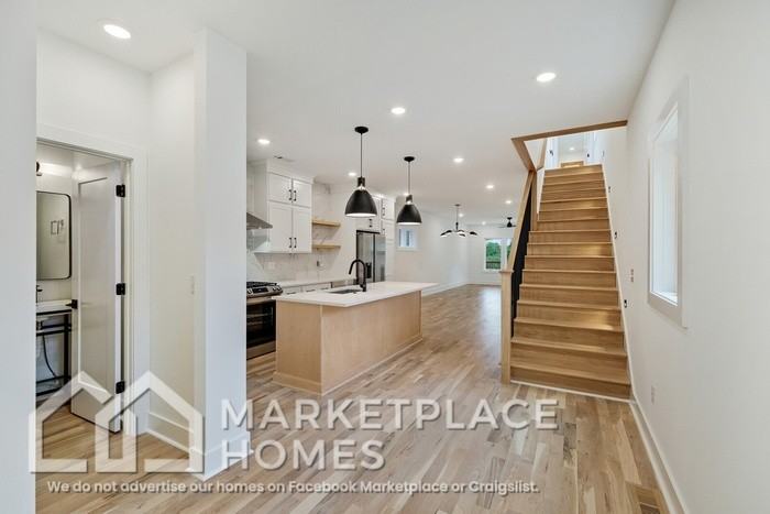 1113 Leland Ave Unit B - Photo 6 of 43