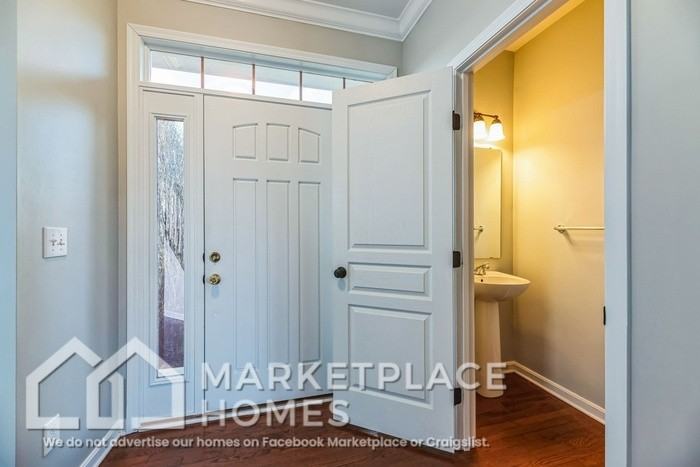 2807 Bentwood Dr - Photo 4 of 34