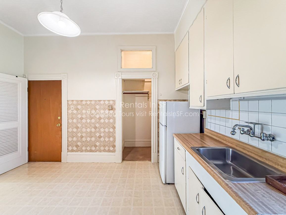 389 San Jose Ave #A - Photo 7 of 12