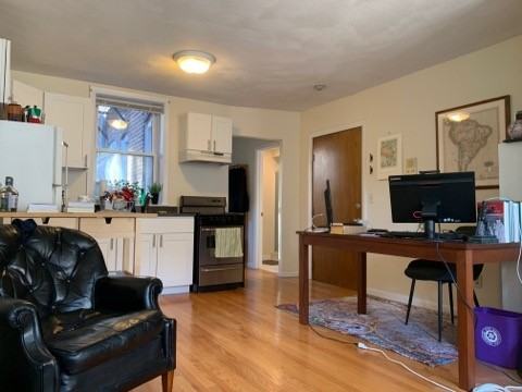 Prince St #7 - Photo 3 of 14