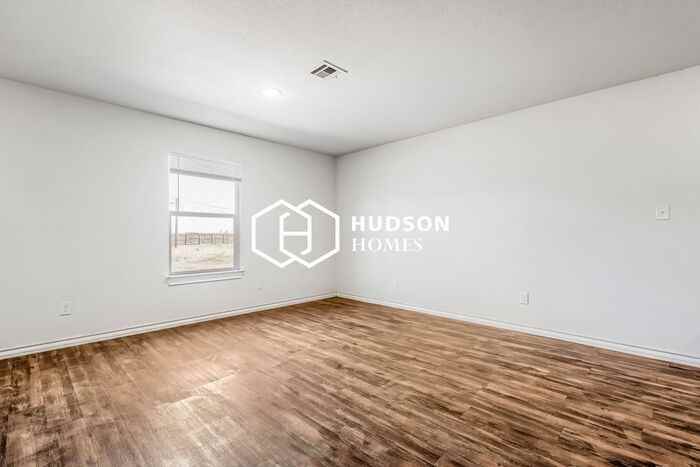 3511 E Colgate St - Photo 3 of 14