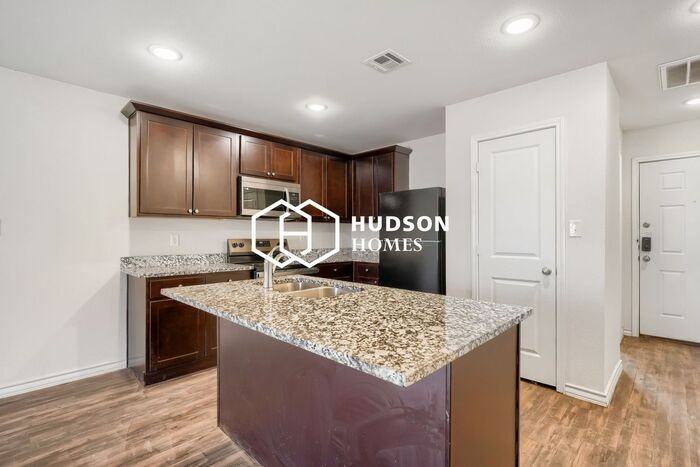 3511 E Colgate St - Photo 4 of 14
