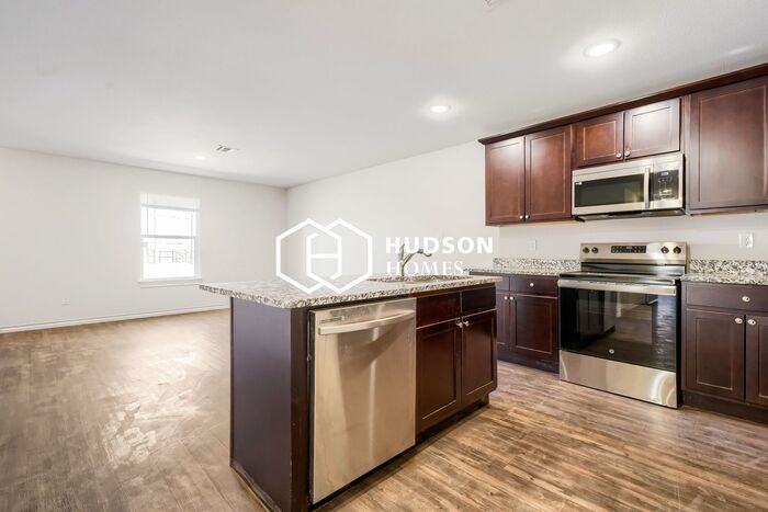 3511 E Colgate St - Photo 5 of 14