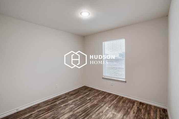 2404 E Cornell St - Photo 7 of 14