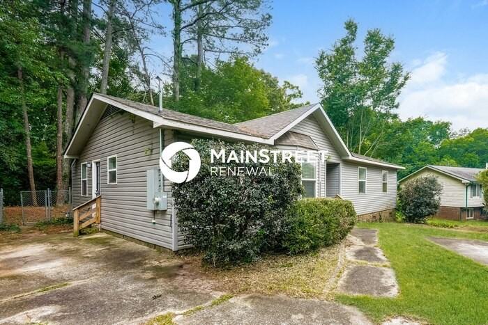 1729 Tall Oak Cir - Photo 2 of 17