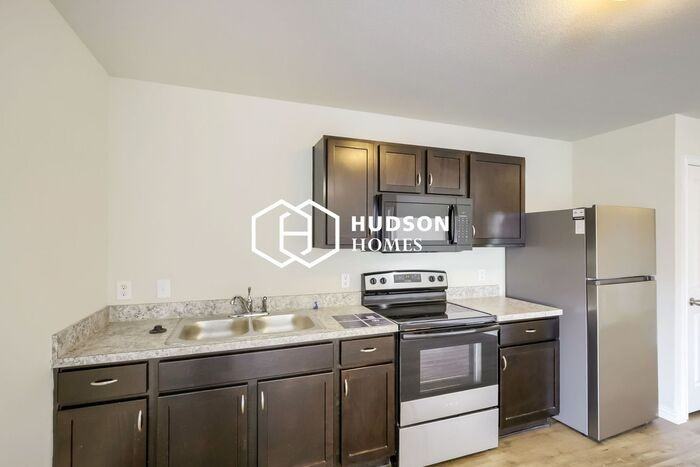 3420 Marshall St #B - Photo 6 of 14