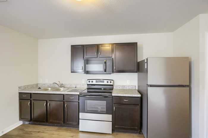 3420 Marshall St #B - Photo 7 of 14