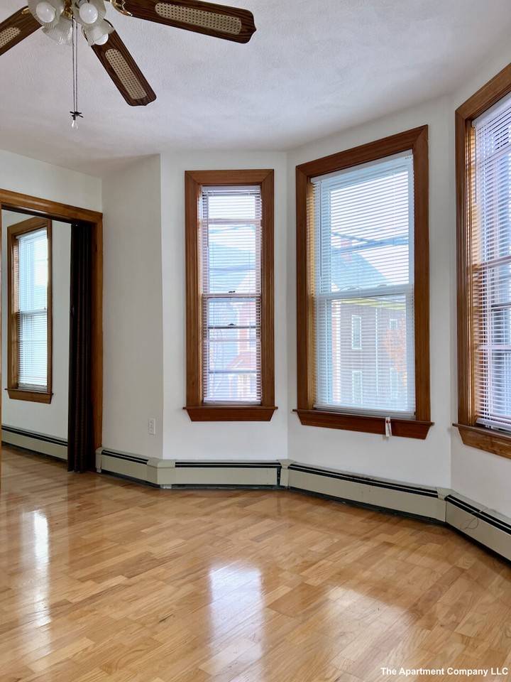 312 Washington St #2 - Photo 2 of 12