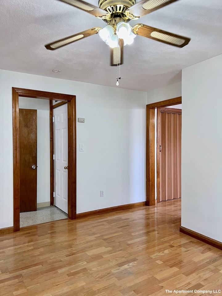312 Washington St #2 - Photo 6 of 12