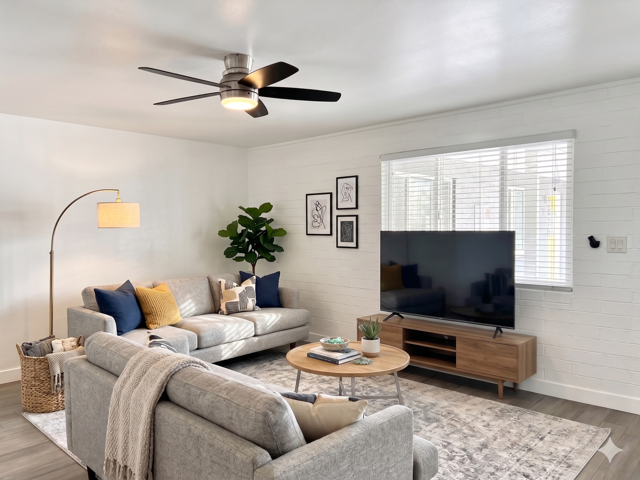 2629 E Turney Ave #4 - Photo 4 of 24