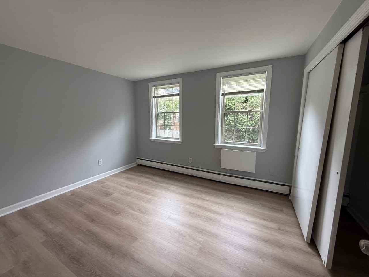 27 Wallingford Ave #D2 - Photo 5 of 12