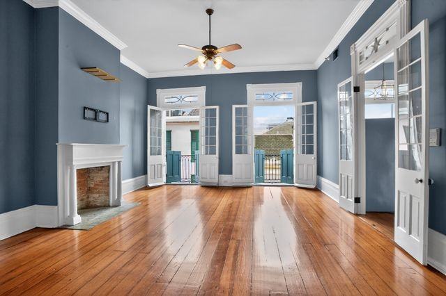 609 Royal St #D - Photo 2 of 17